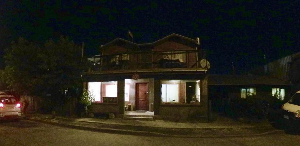 Hostal Maitahue Pucon Exterior photo